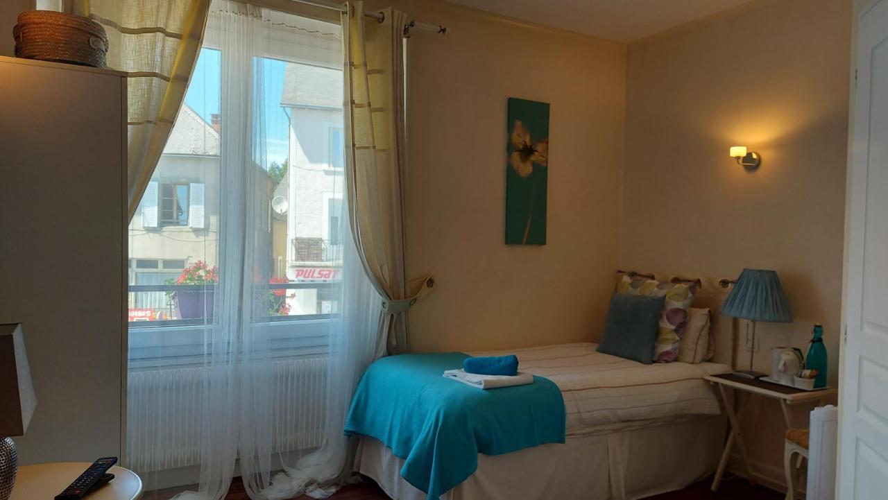Le 7 Pompadour Hotel Arnac-Pompadour Bagian luar foto
