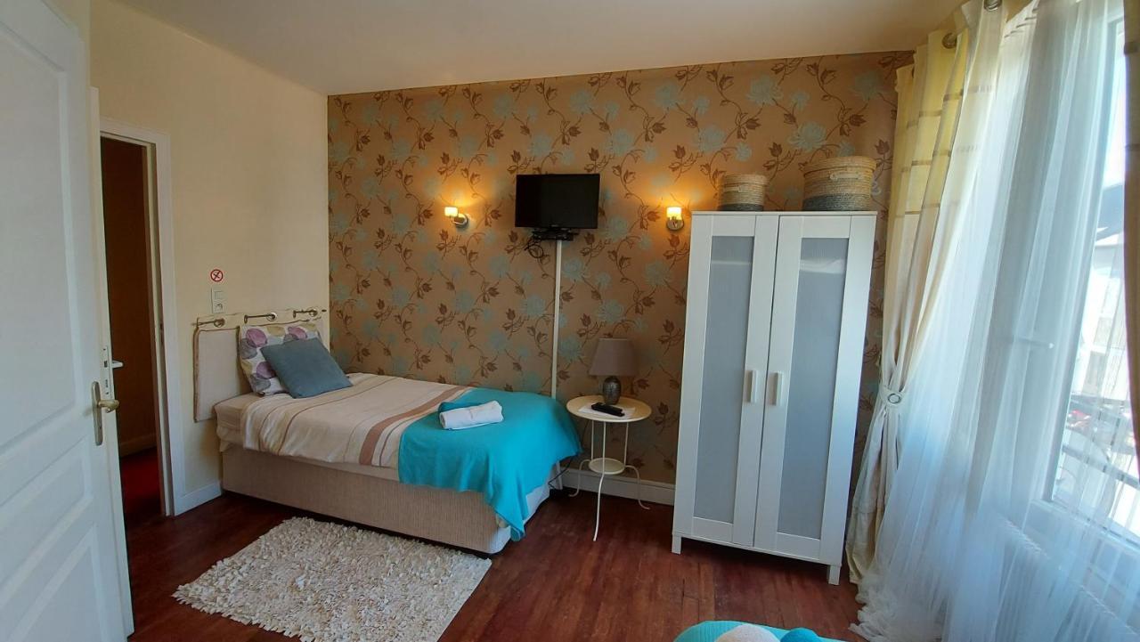 Le 7 Pompadour Hotel Arnac-Pompadour Bagian luar foto